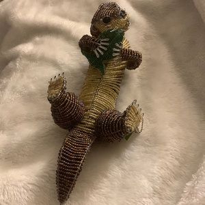 Grassroots Beadwork’s glass bead Otter sculpture